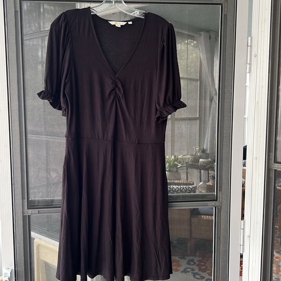 Boden V-Neck Jersey Dress Women's 10 R Black Knee Length Semi Fit Pockets - Picture 2 of 7